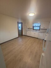 927 Wicks Ln in Billings, MT - Building Photo - Building Photo