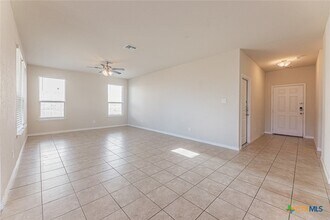 5205 Azura Wy in Killeen, TX - Building Photo - Building Photo