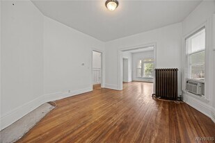 333 Lafayette Ave in Buffalo, NY - Building Photo