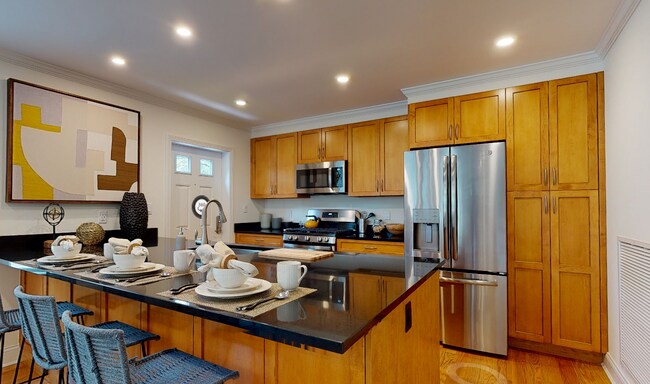 property at 12 Thornton Rd