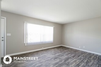 13404 Hinchbrook Blvd in Louisville, KY - Building Photo - Building Photo