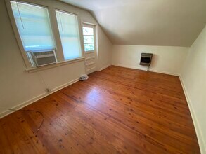 285 Sycamore Dr, Unit 3 in Athens, GA - Building Photo - Building Photo