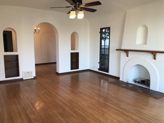 1337 W 19th St in Los Angeles, CA - Building Photo - Building Photo
