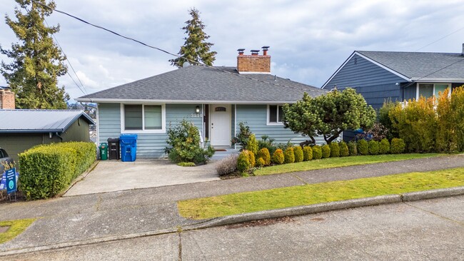 property at 3214 26th Ave W