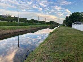 10136 Boynton Pl Cir in Boynton Beach, FL - Building Photo - Building Photo