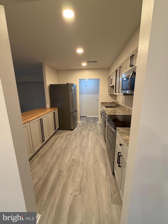 507 Florida Ave in Herndon, VA - Building Photo - Building Photo