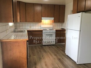 222 Soledad Dr in Monterey, CA - Building Photo - Building Photo