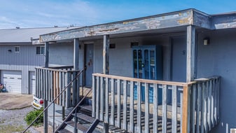 904 Coldwater Rd in Murray, KY - Building Photo