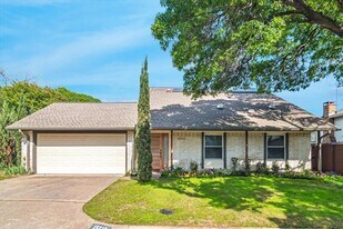 15712 Terrace Lawn Cir in Dallas, TX - Building Photo