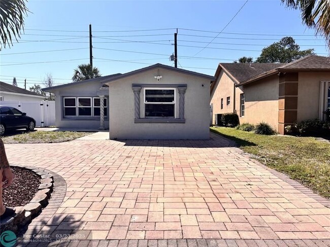 2910 NW 6th Ct in Fort Lauderdale, FL - Building Photo - Building Photo