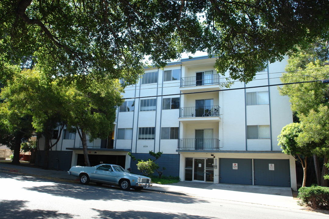 2230 Haste St in Berkeley, CA - Foto de edificio