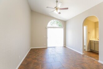 16018 S 44th St in Phoenix, AZ - Building Photo - Building Photo