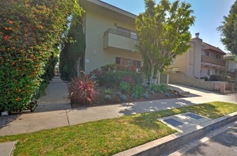 1724 Barry Ave in Los Angeles, CA - Building Photo - Building Photo