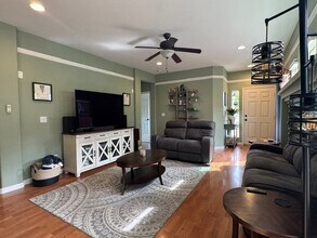 1009 Desert Peach Ct in Sparks, NV - Building Photo - Building Photo