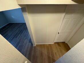 6085 W Arkansas Ave in Lakewood, CO - Foto de edificio - Building Photo