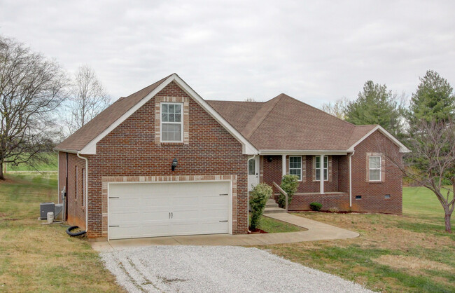 45 Angela Dr in Trenton, KY - Foto de edificio - Building Photo