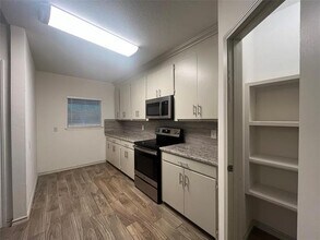 12046 Center St in Quinlan, TX - Building Photo - Building Photo