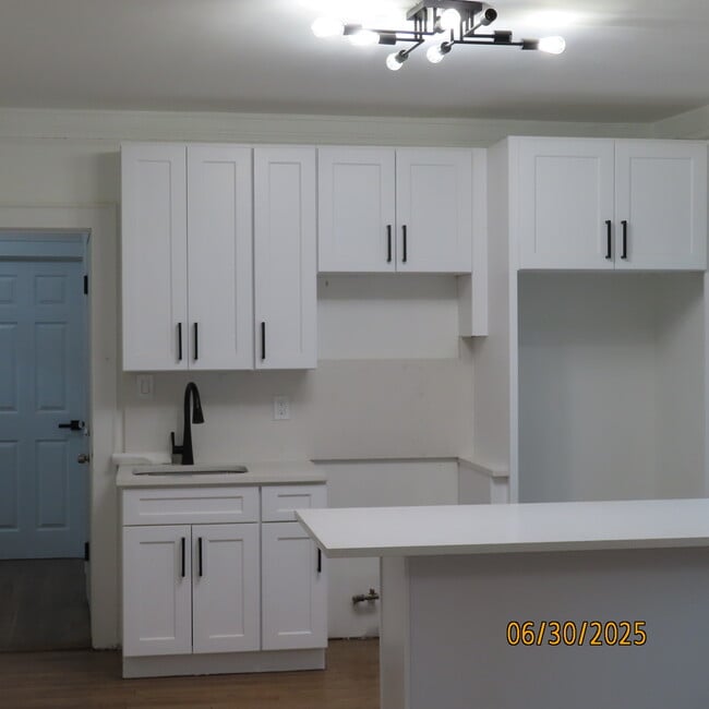 348 Boyden Ave, Unit 4 in Maplewood, NJ - Building Photo - Building Photo