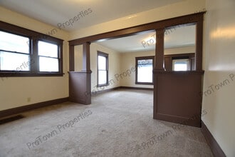 119 Arizona Ave, Unit 1 in Joliet, IL - Foto de edificio - Building Photo