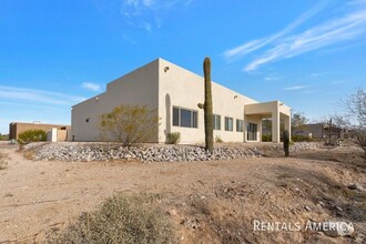 7889 W Chuckwalla Pl in Tucson, AZ - Foto de edificio - Building Photo