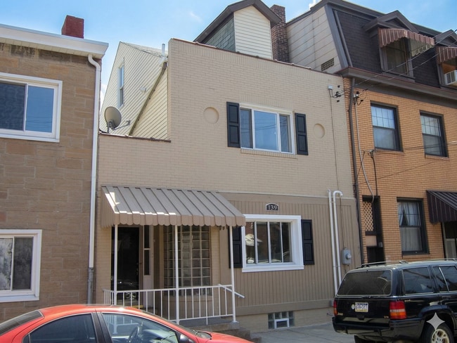 property at 139 S 15th St