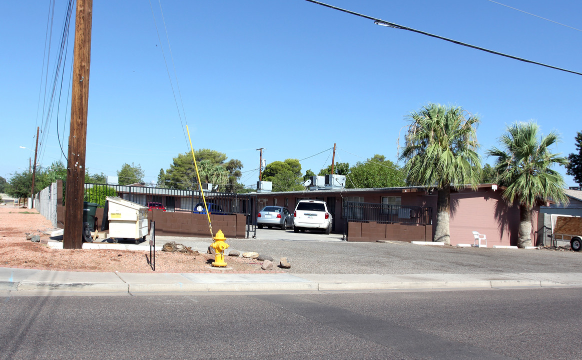 6702 N 23rd Ave in Phoenix, AZ - Building Photo