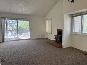 2391 Roundhouse Rd in Sparks, NV - Building Photo - Building Photo