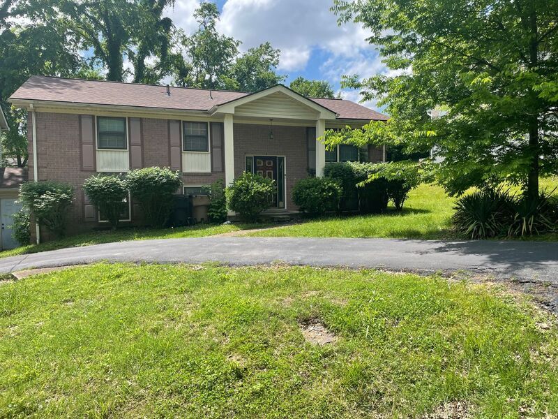 309 Melvin Jones Dr in Nashville, TN - Building Photo