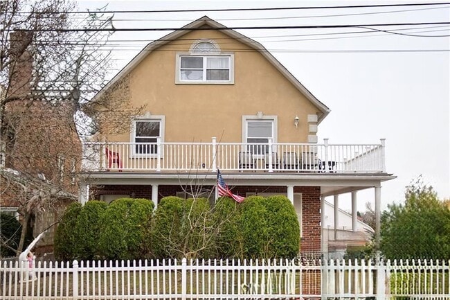 property at 108 St James Terrace