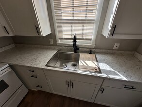 123 S Sam Davis Ave in Pulaski, TN - Foto de edificio - Building Photo