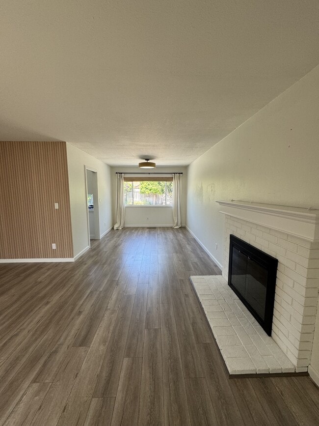 22 Leland Dr in Novato, CA - Building Photo - Building Photo