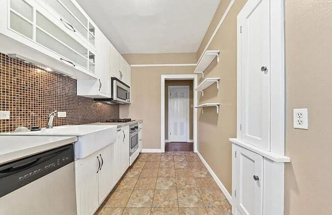 268 E Lullwood Ave in San Antonio, TX - Building Photo - Building Photo