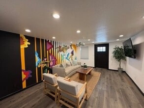 3275 W Hawthorne Pl in Denver, CO - Building Photo - Building Photo