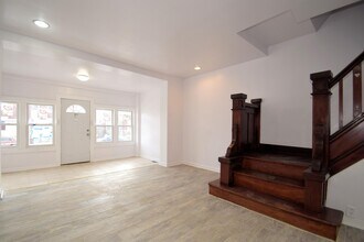 5607 Springfield Ave in Philadelphia, PA - Foto de edificio - Building Photo