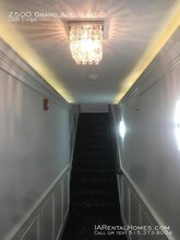 2500 Grand Ave-Unit -Unit 2 in Des Moines, IA - Building Photo - Building Photo