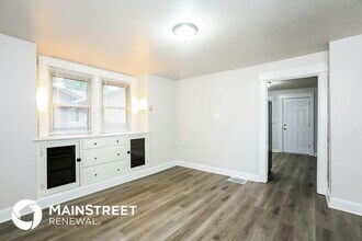 935 N Gibson Ave in Indianapolis, IN - Foto de edificio - Building Photo