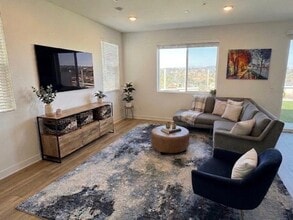 1358 Blue Port Wy, Unit 3914 in Oceanside, CA - Foto de edificio - Building Photo