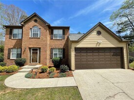 11255 Abbotts Station Dr in Duluth, GA - Building Photo
