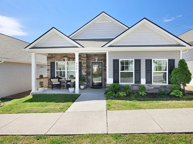 property at 2221 Silverton Dr