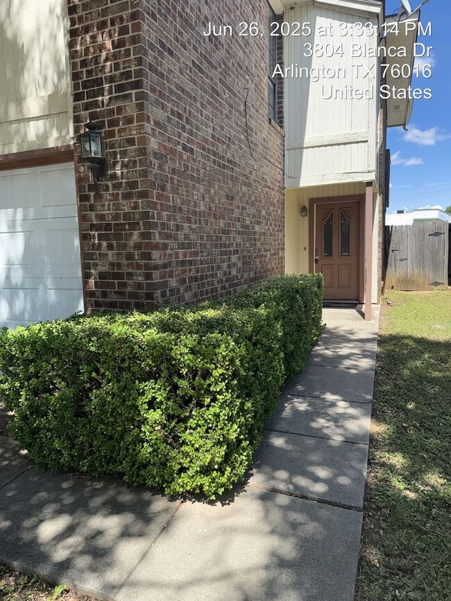 3805 Blanca Dr