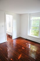 16 Russell Street, Unit 2nd Floor in Saugerties, NY - Building Photo