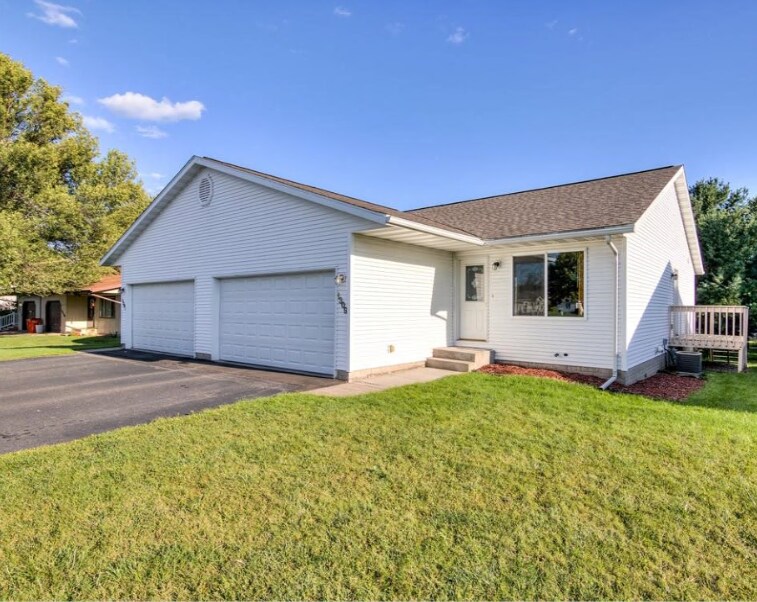 1307 Glenn Pl in Eau Claire, WI - Building Photo