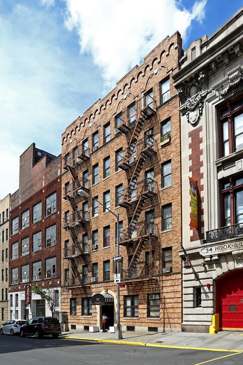 517 W 161st St in New York, NY - Foto de edificio