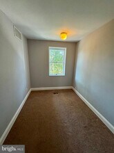 1068 Floyd Terrace in Bryn Mawr, PA - Building Photo - Building Photo