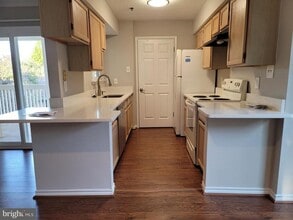 1524 Lincoln Way in McLean, VA - Building Photo - Building Photo