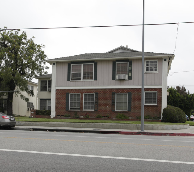 12309 Oxnard St in North Hollywood, CA - Building Photo - Building Photo