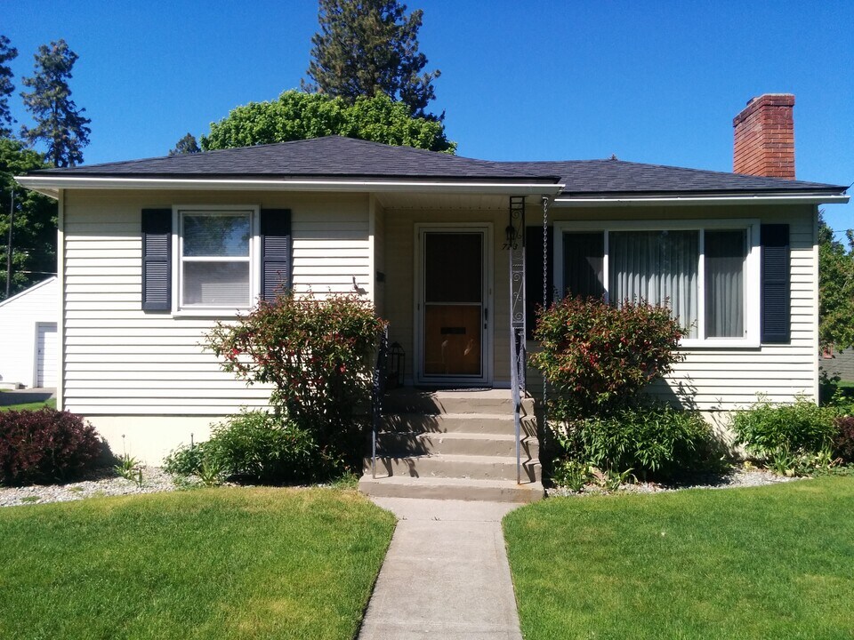 723 E 35th Ave in Spokane, WA - Building Photo