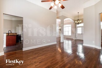 33 Roberson Dr in Cartersville, GA - Building Photo - Building Photo