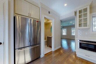 102 Beacon St in Somerville, MA - Building Photo - Building Photo