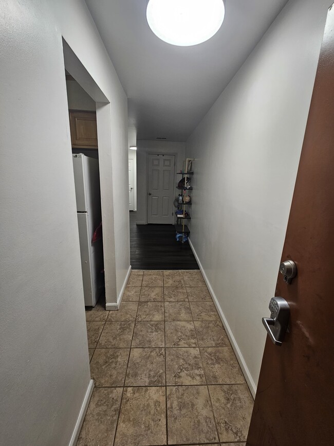 301 Kennedy Dr in Spring Valley, NY - Building Photo - Building Photo